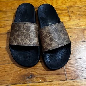 coach slides khaki/black